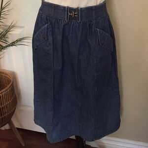 Garriage Court blues jeans skirts similar sizes L